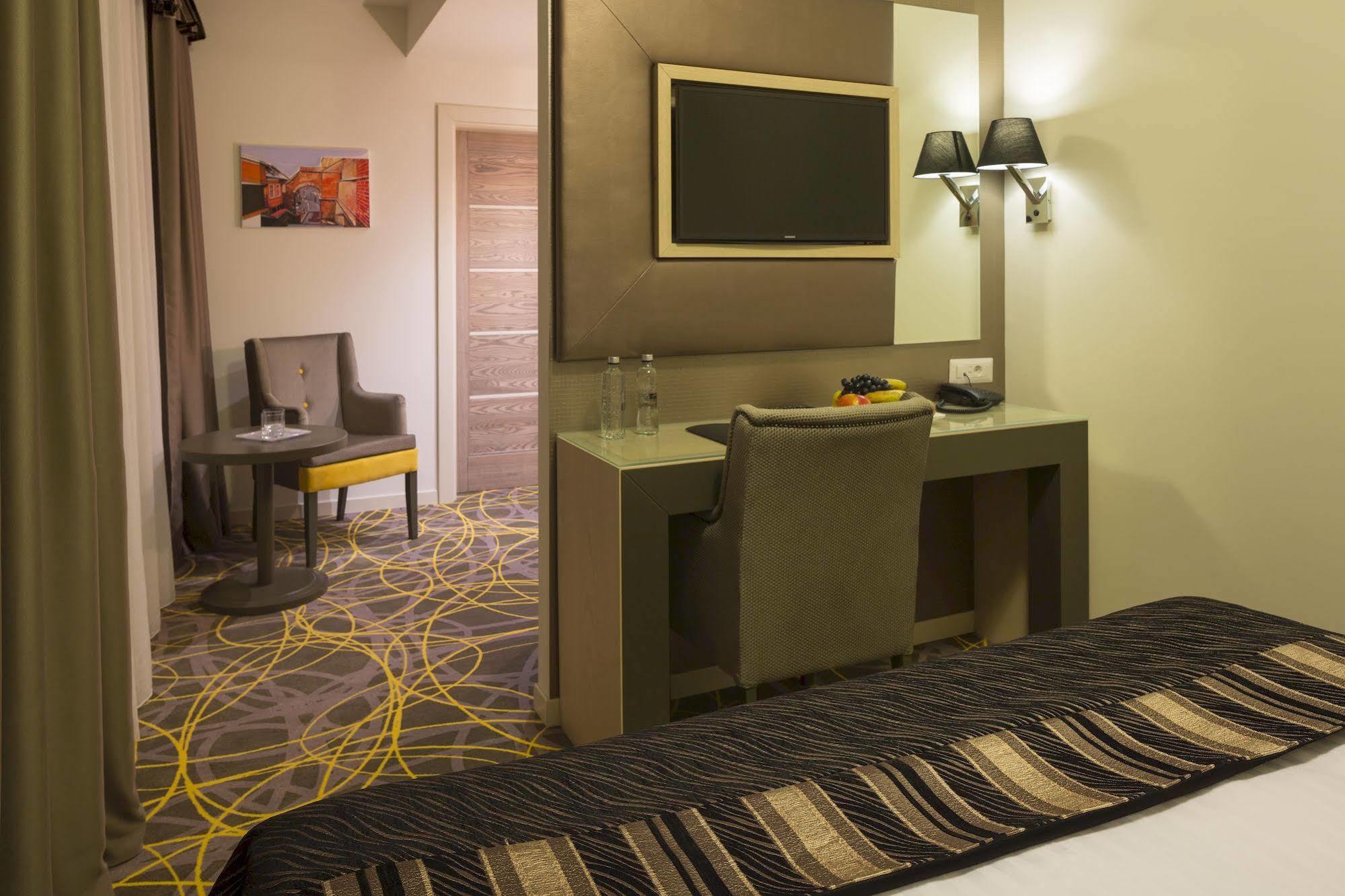 Exclusive Hotel & More Sibiu Exterior foto